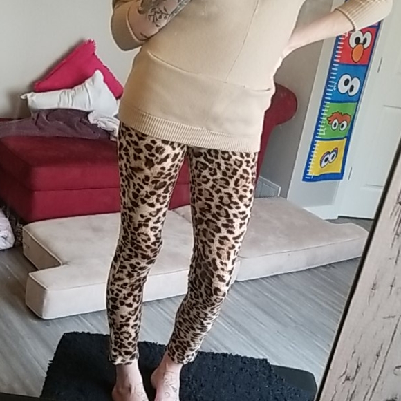 Leopard print leggings - Picture 2 of 6
